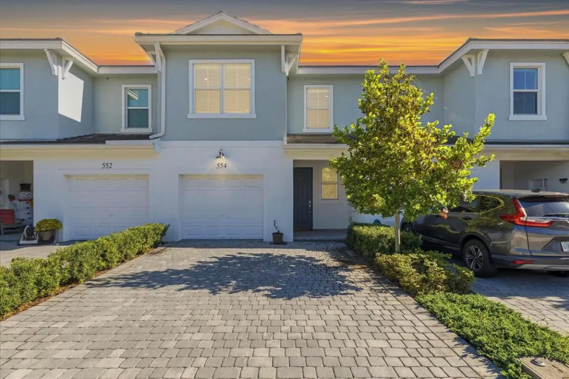 554 Sanderling Circle, Deerfield Beach, FL 33442 - Image #1