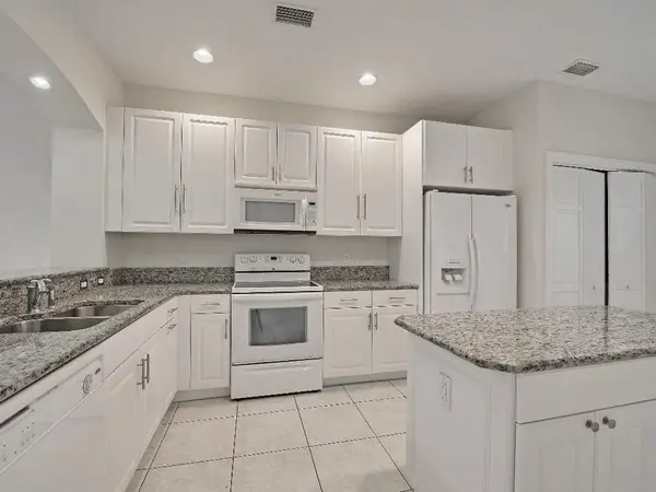 1645 Baseline Lane, Vero Beach, FL 32967