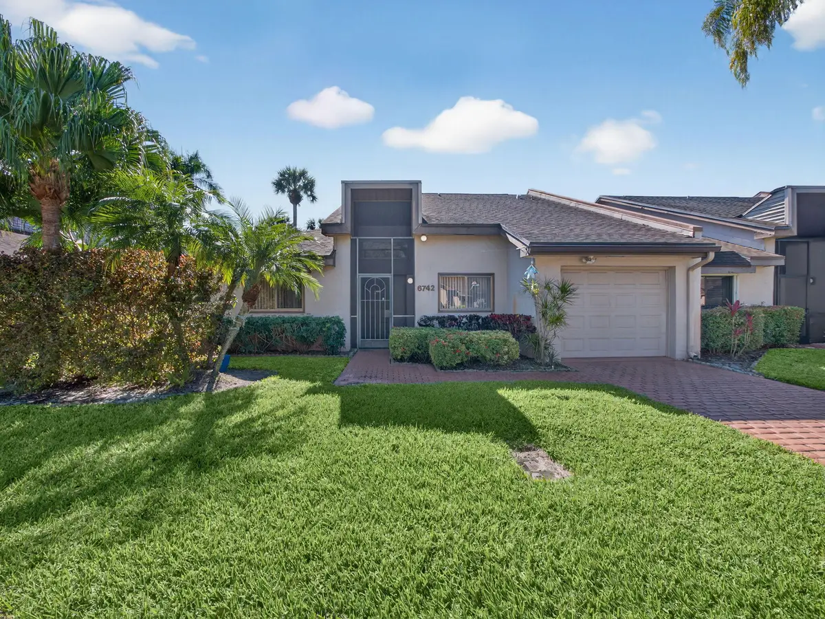 6742 Versailles Court, Lake Worth, FL 33467 - Image #1