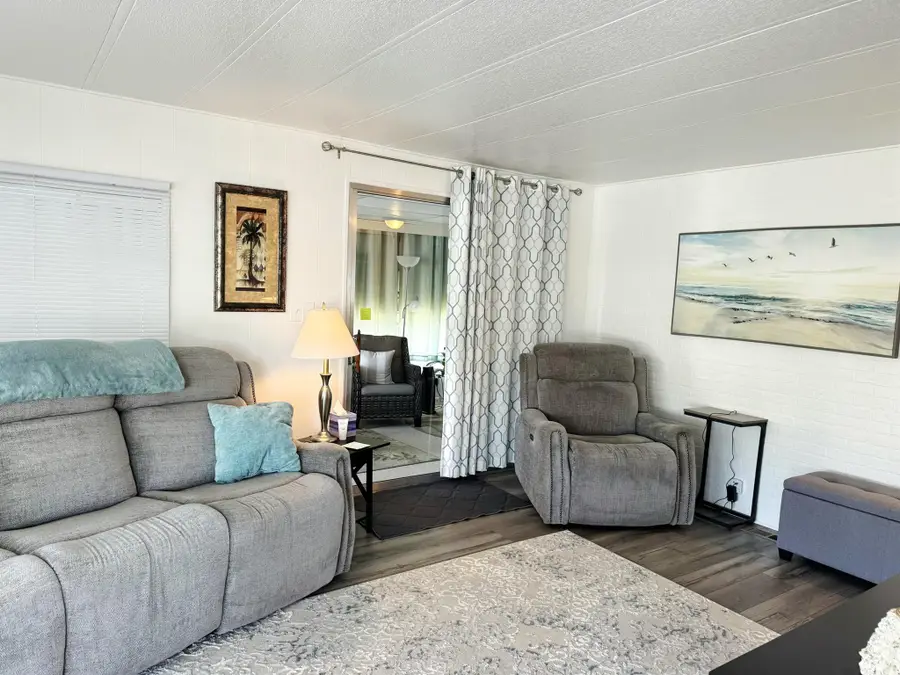 10 SE La Mesa, Port Saint Lucie, FL 34952 - Image #2