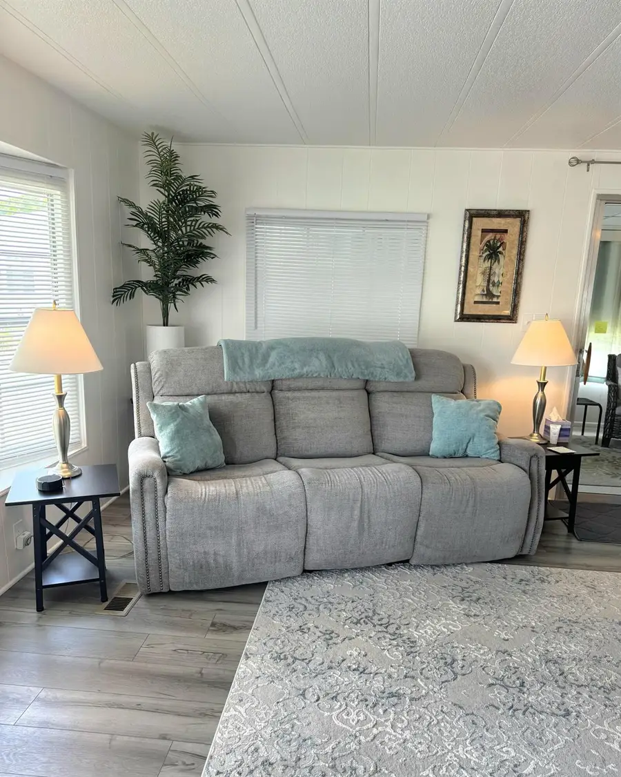 10 SE La Mesa, Port Saint Lucie, FL 34952 - Image #3