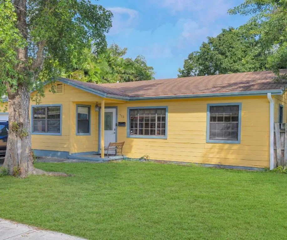 713 NE 35th Street, Oakland Park, FL 33334 - Image #1