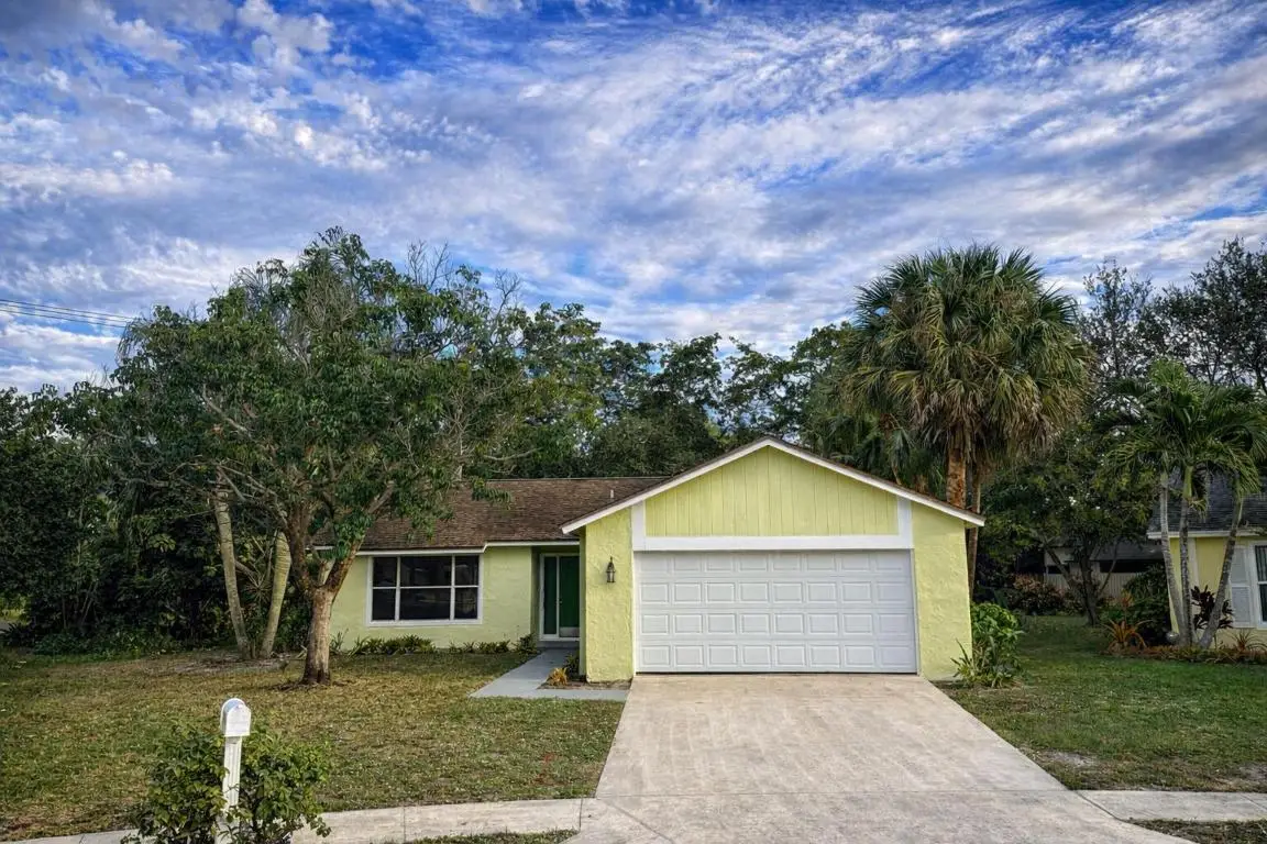 147 Rosewood Circle, Jupiter, FL 33458 - Image #1