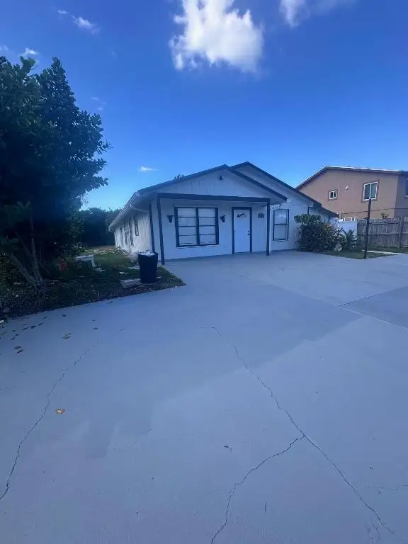 3825 Patio Court #A,B, Lake Worth, FL 33461 - Image #2