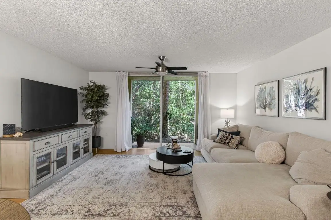 1100 Scotia Drive #104, Hypoluxo, FL 33462 - Image #1