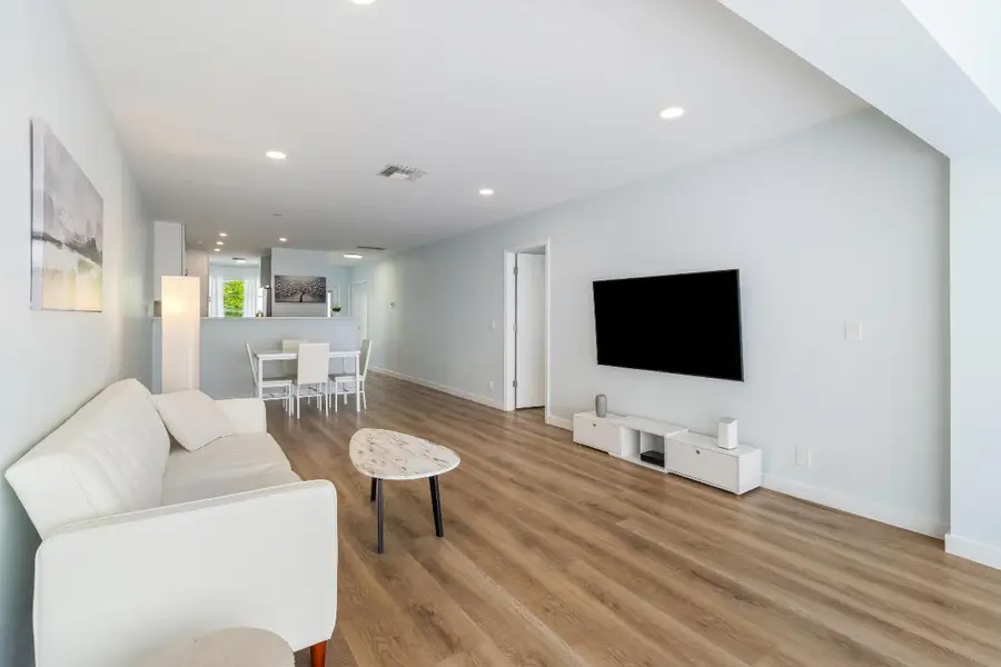 1101 Cactus Terrace #203, Delray Beach, FL 33445 - Image #3