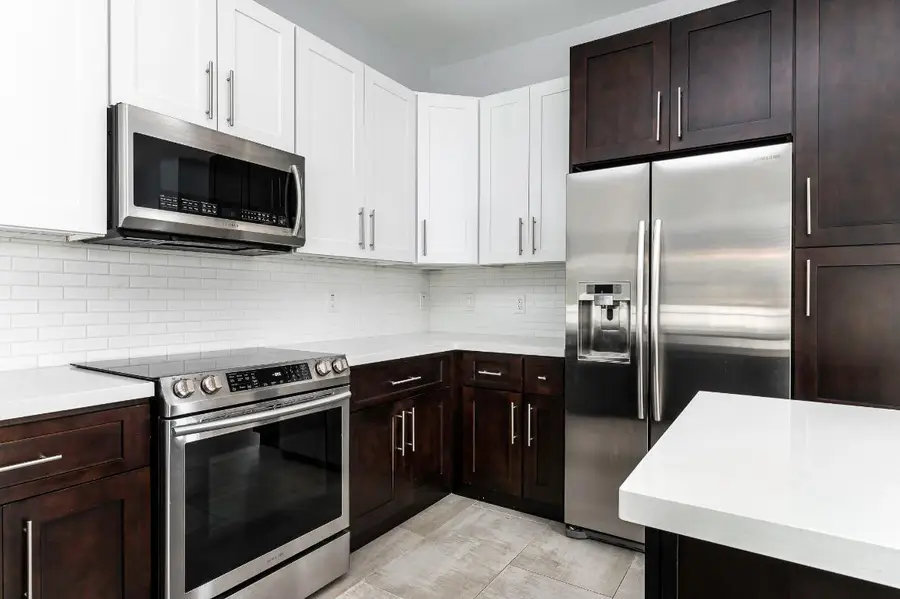 1031 NE 13th Avenue, Fort Lauderdale, FL 33304 - Image #3