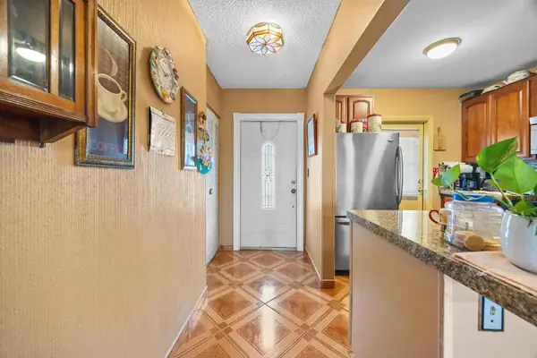 3405 NW 48 Avenue #J514, Lauderdale Lakes, FL 33319