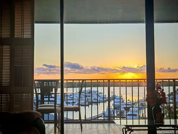 120 Lakeshore Drive #735, North Palm Beach, FL 33408