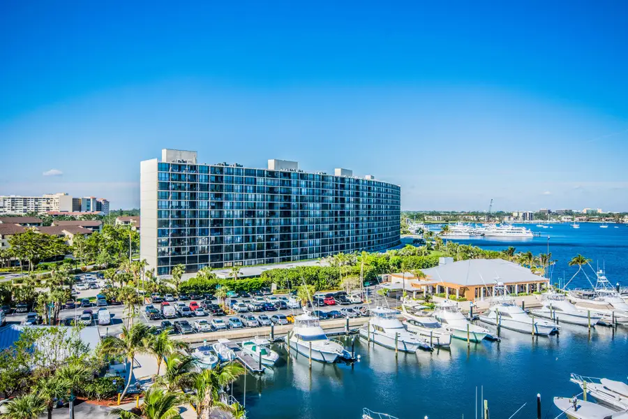 120 Lakeshore Drive #735, North Palm Beach, FL 33408 - #2