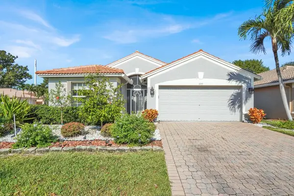5355 La Casa Circle, Boynton Beach, FL 33437