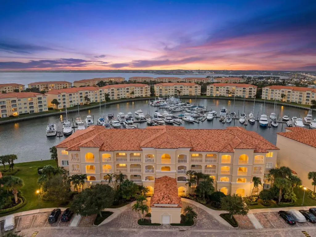 9 Harbour Isle Drive E #305, Hutchinson Island, FL 34949 - Image #1