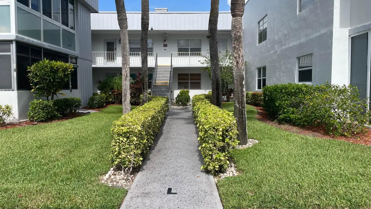 568 Burgundy L, Delray Beach, FL 33484 - Image #1