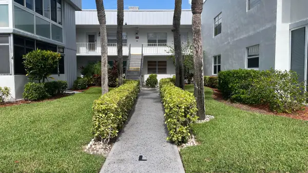 568 Burgundy L, Delray Beach, FL 33484