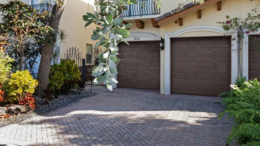 814 N Victoria Park Road, Fort Lauderdale, FL 33304 - Image #2