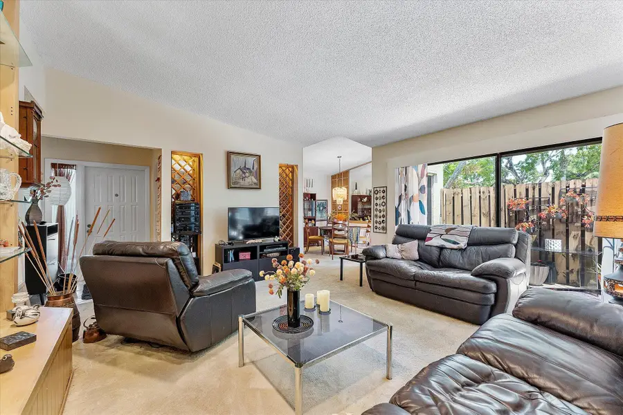 11 Meadows Drive, Boynton Beach, FL 33436 - Image #3