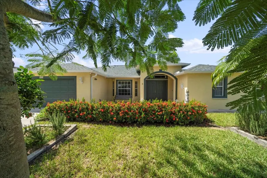 324 NE Gladiola Avenue, Port Saint Lucie, FL 34983 - Image #2