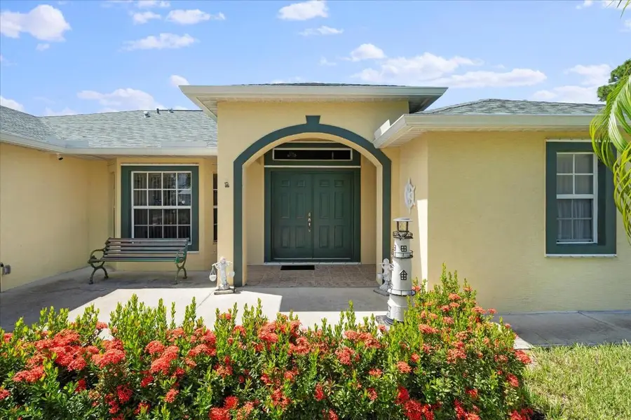 324 NE Gladiola Avenue, Port Saint Lucie, FL 34983 - Image #3