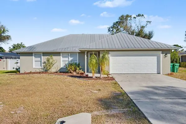 4908 Paleo Pines Circle, Fort Pierce, FL 34951