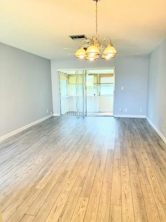 2911 Ashley Drive W #H, West Palm Beach, FL 33415 - Image #2