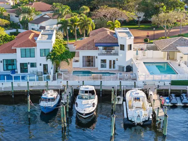 483 Pelican Way, Delray Beach, FL 33483