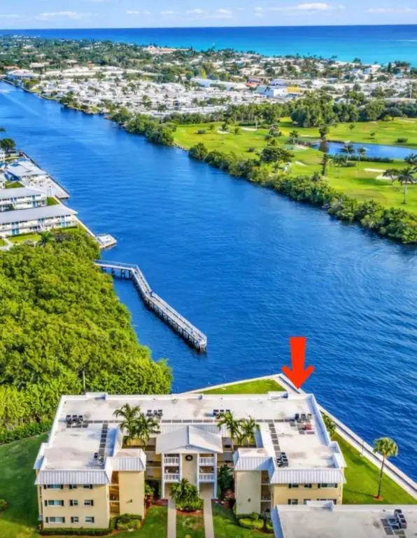 1 Colonial Club Drive #304, Boynton Beach, FL 33435