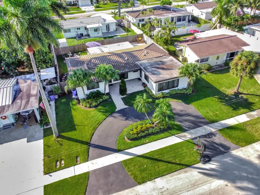 908 SE 16th Street, Deerfield Beach, FL 33441 - Image #2