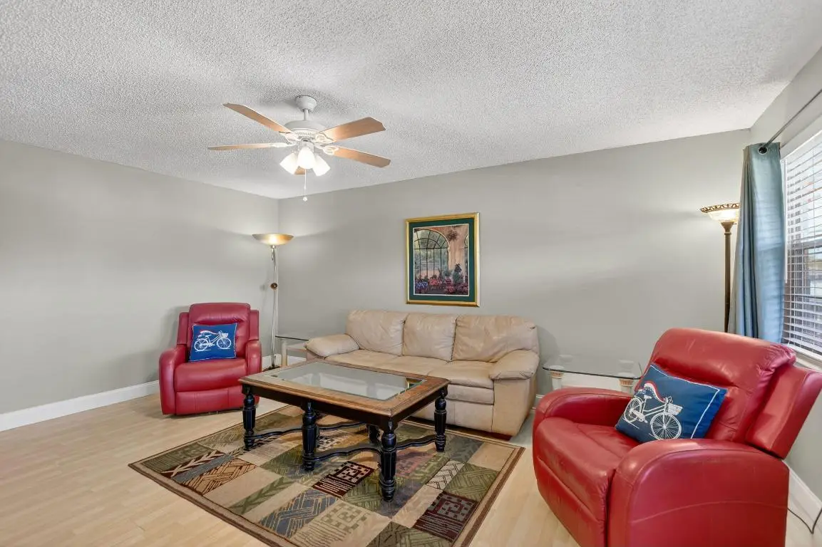 326 Farnham P #P, Deerfield Beach, FL 33442 - Image #1