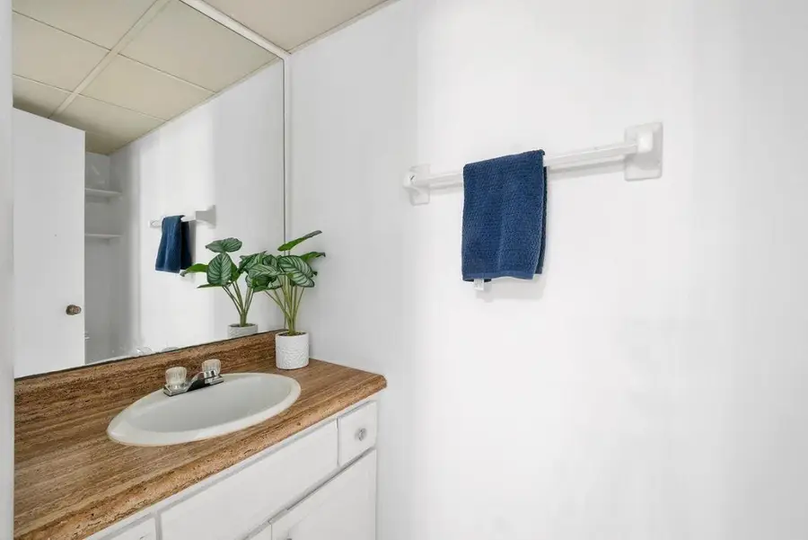 3720 Inverrary Drive #3-D, Lauderhill, FL 33319 - Image #3