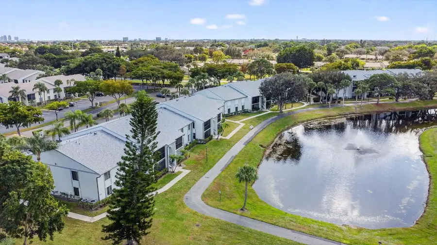 1013 Green Pine Boulevard #G1, West Palm Beach, FL 33409 - Image #3