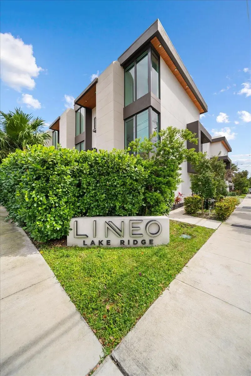 1052 N Victoria Park Road, Fort Lauderdale, FL 33304 - #2