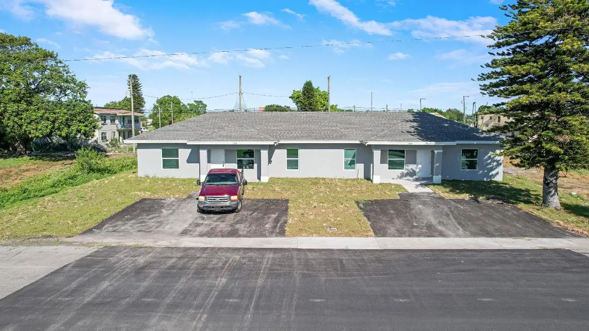 548 SW 5th Street, Belle Glade, FL 33430 - #1