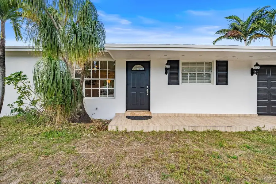 475 Forest Estate Drive, West Palm Beach, FL 33415 - Image #2