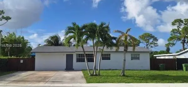 3961 Park Lane, Palm Springs, FL 33406