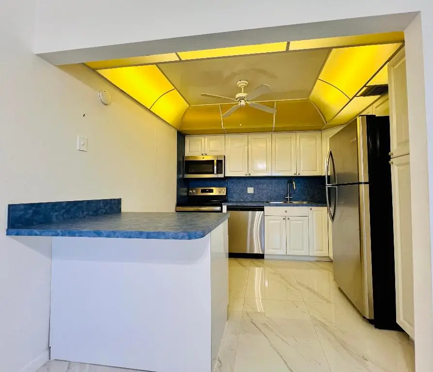 313 Wellington D, West Palm Beach, FL 33417 - #1