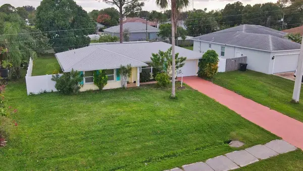 772 SE Thornhill Drive, Port St Lucie, FL 34983