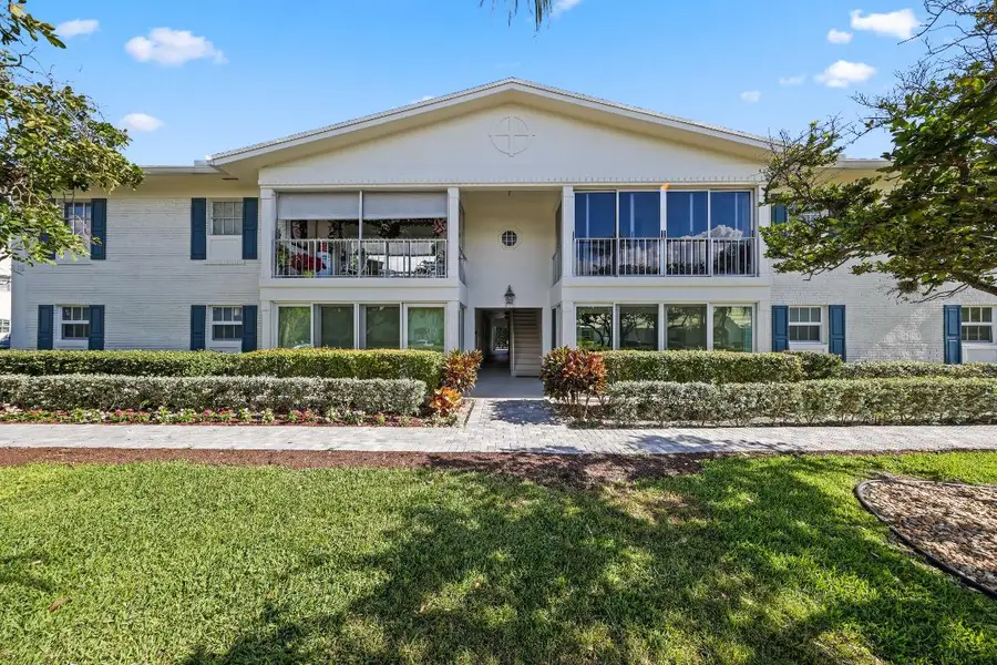 315 Venetian Drive #3, Delray Beach, FL 33483 - Image #2