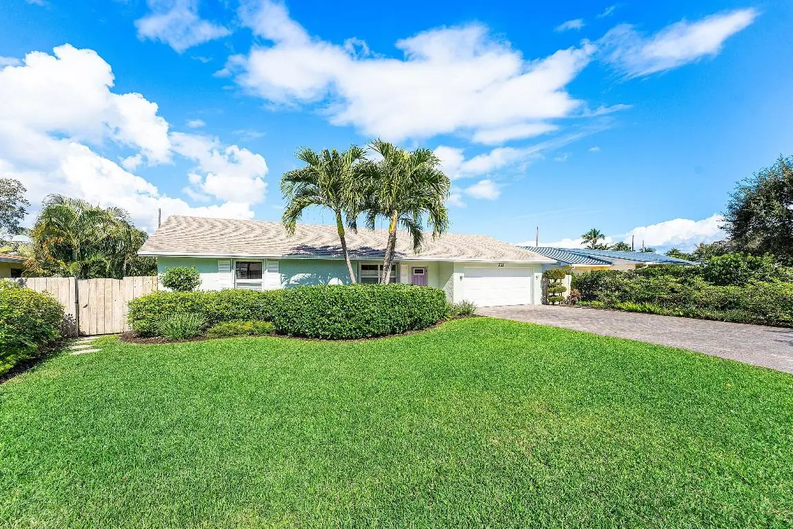 711 SW 27th Terrace, Boynton Beach, FL 33435 - Image #1