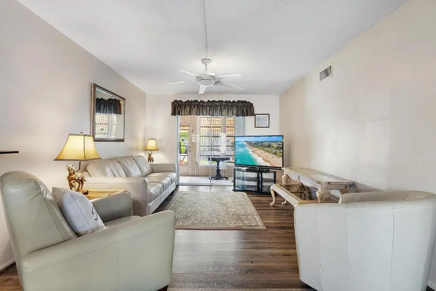 2164 NE 1st Way #102, Boynton Beach, FL 33435 - Image #3