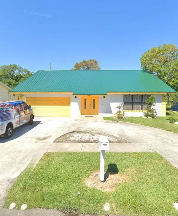 1995 NW 1st Street, Boynton Beach, FL 33435