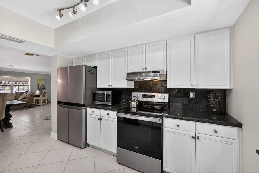 8218 S Elizabeth Avenue, Palm Beach Gardens, FL 33418 - Image #3