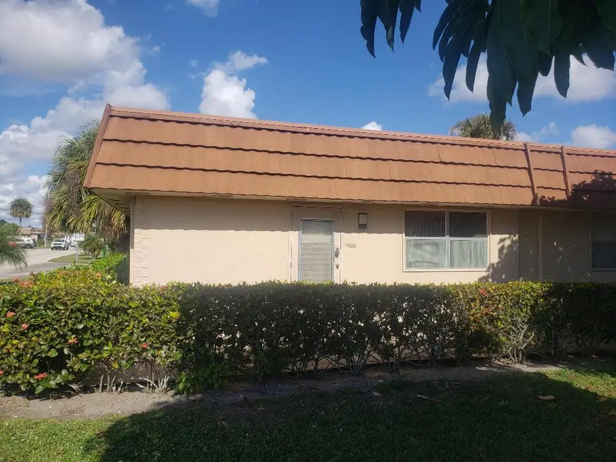 312 Seville M, Delray Beach, FL 33446 - Image #2