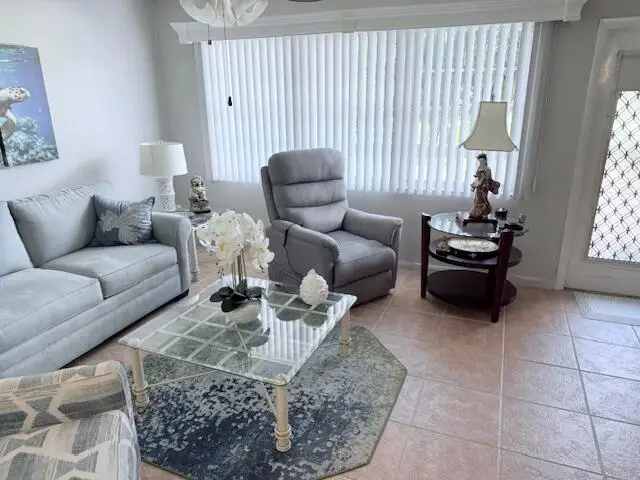 2009 Cambridge A, Deerfield Beach, FL 33442 - Image #2