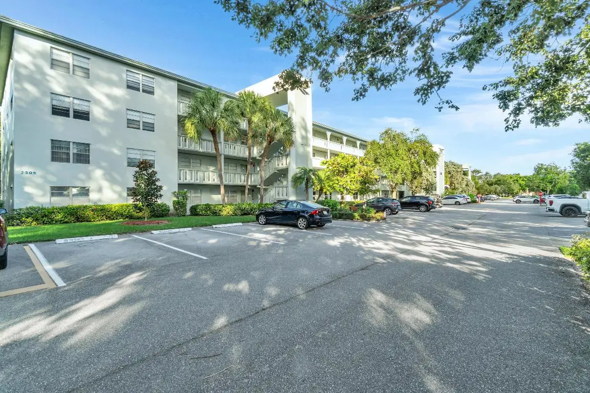 2505 Antigua Terrace #E3, Coconut Creek, FL 33066 - Image #1