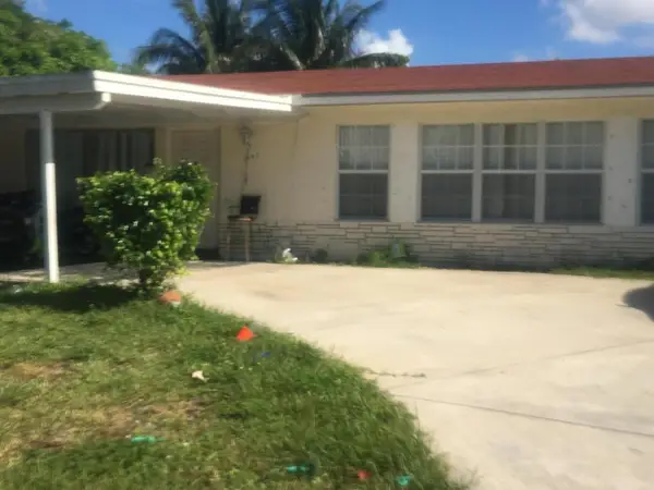 1643 44th Street, West Palm Beach, FL 33407