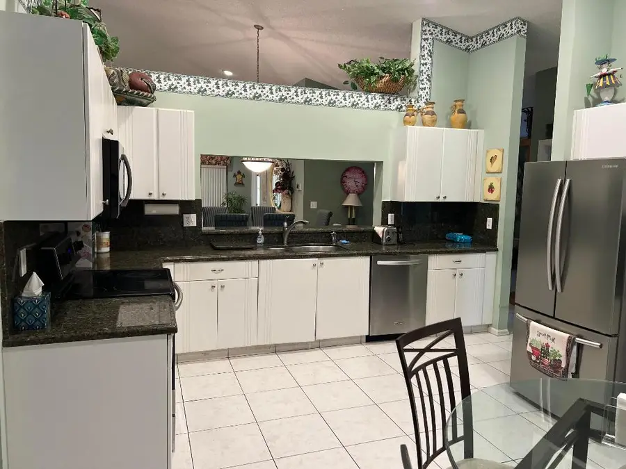 9632 Sills Drive E #204, Boynton Beach, FL 33437 - Image #2