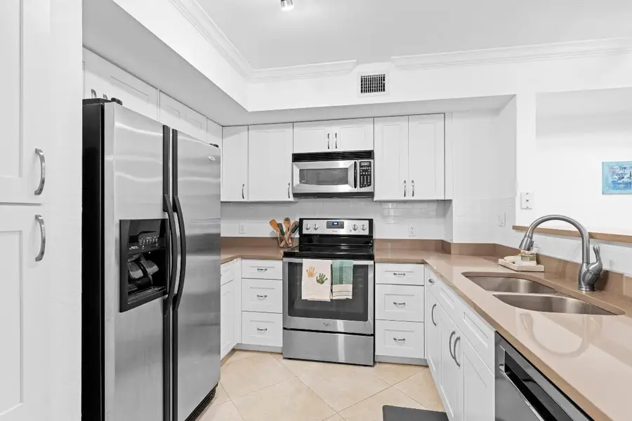1801 N Flagler Dr #303, West Palm Beach, FL 33407 - Image #3
