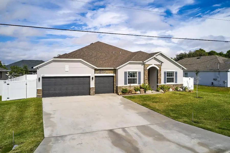 6125 NW Drophy Avenue, Port Saint Lucie, FL 34986 - Image #2