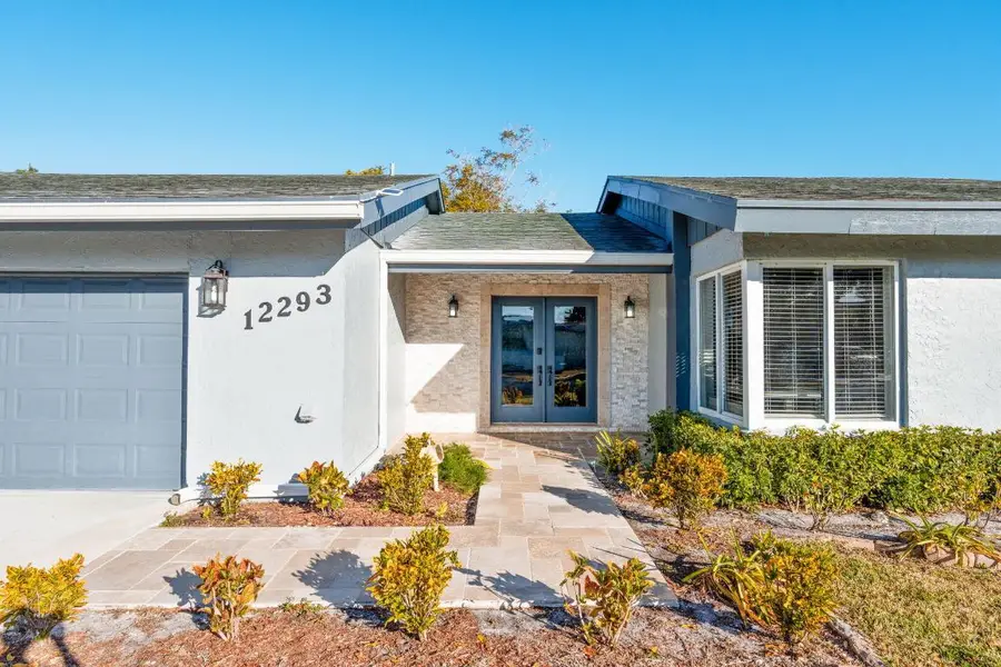 12293 Old Country Road S, Wellington, FL 33414 - Image #2