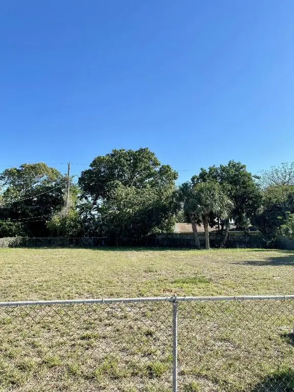 936 39th Street, West Palm Beach, FL 33407 - Image #3